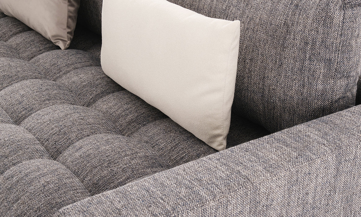 Olika PM, Salon en L