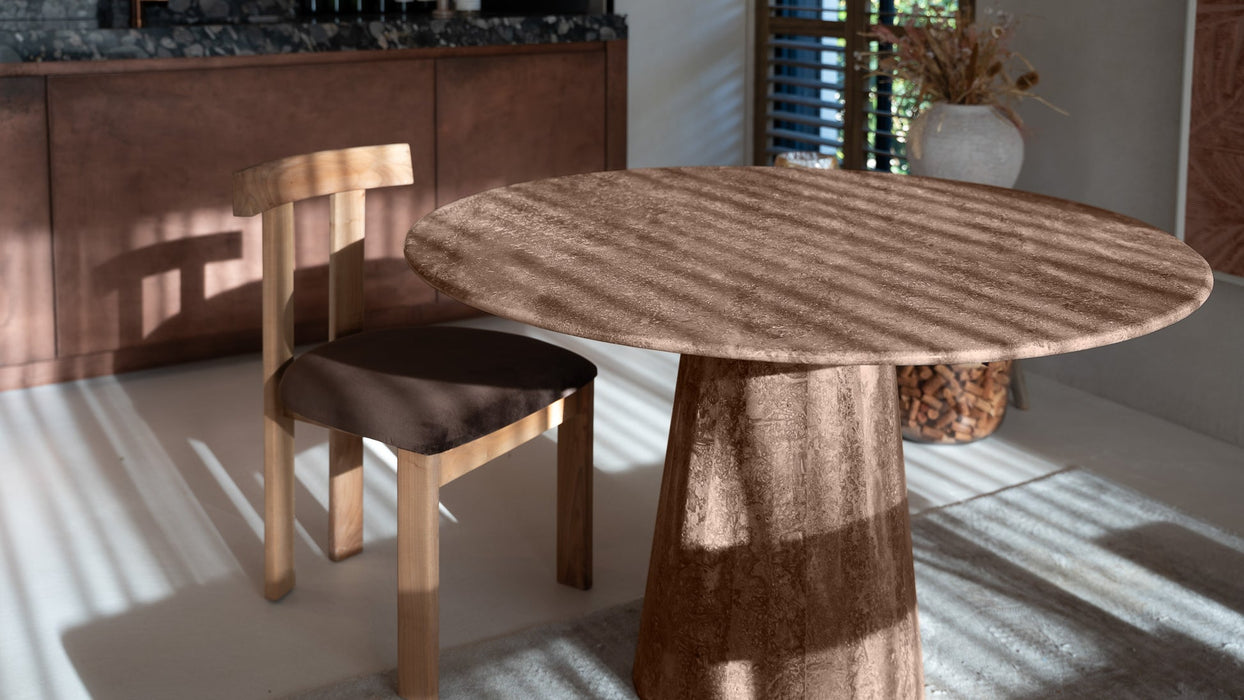 Amaro Noche Travertine Round Dining Table