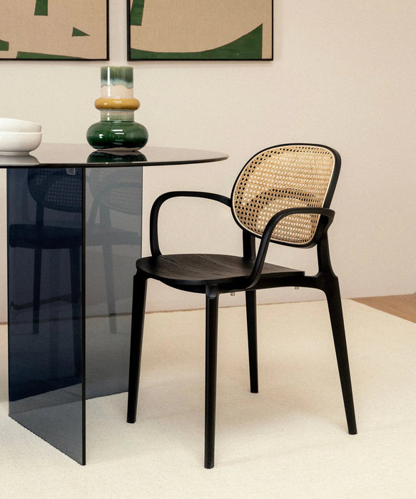 Chaise en polypropylène, bois et rotin avec accoudoirs Calista Arms