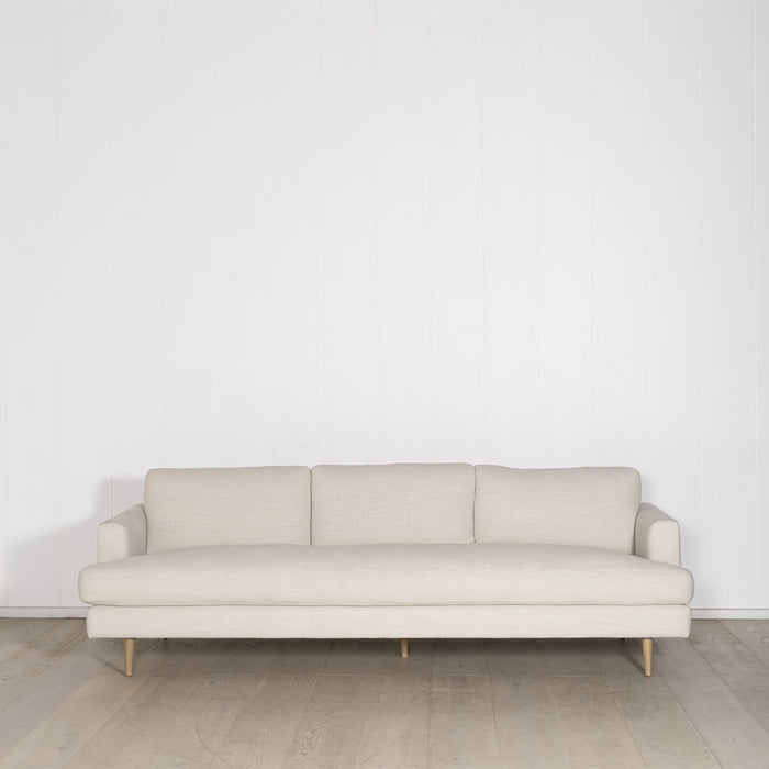 Avilia Sofa